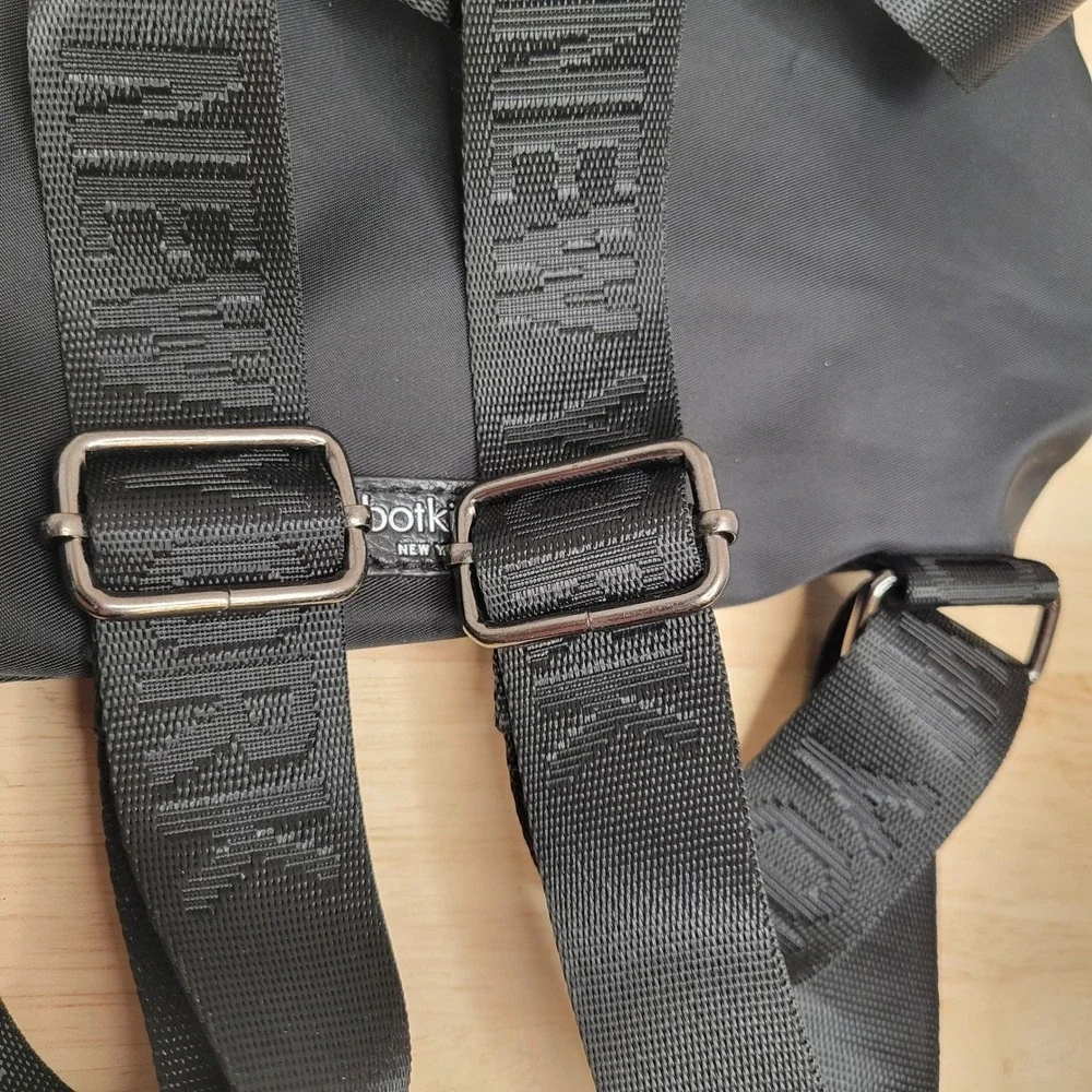 Botkier Backpack‎ Womens Medium Black Nylon New York Logo Strap Travel Gorpcore